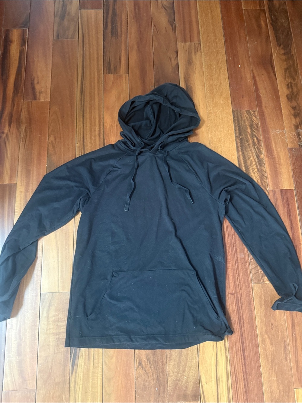ALO Yoga Men's Black Lightweight Hooded Pullover